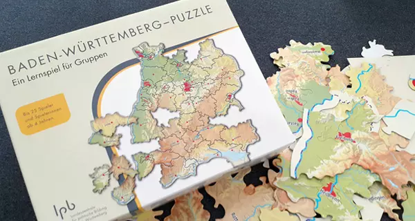 Groß- und Gruppenpuzzle Baden-Württemberg, Stuttgart 2011, Foto: LpB BW Groß- und Gruppenpuzzle Baden-Württemberg, Stuttgart 2011, Foto: LpB BW